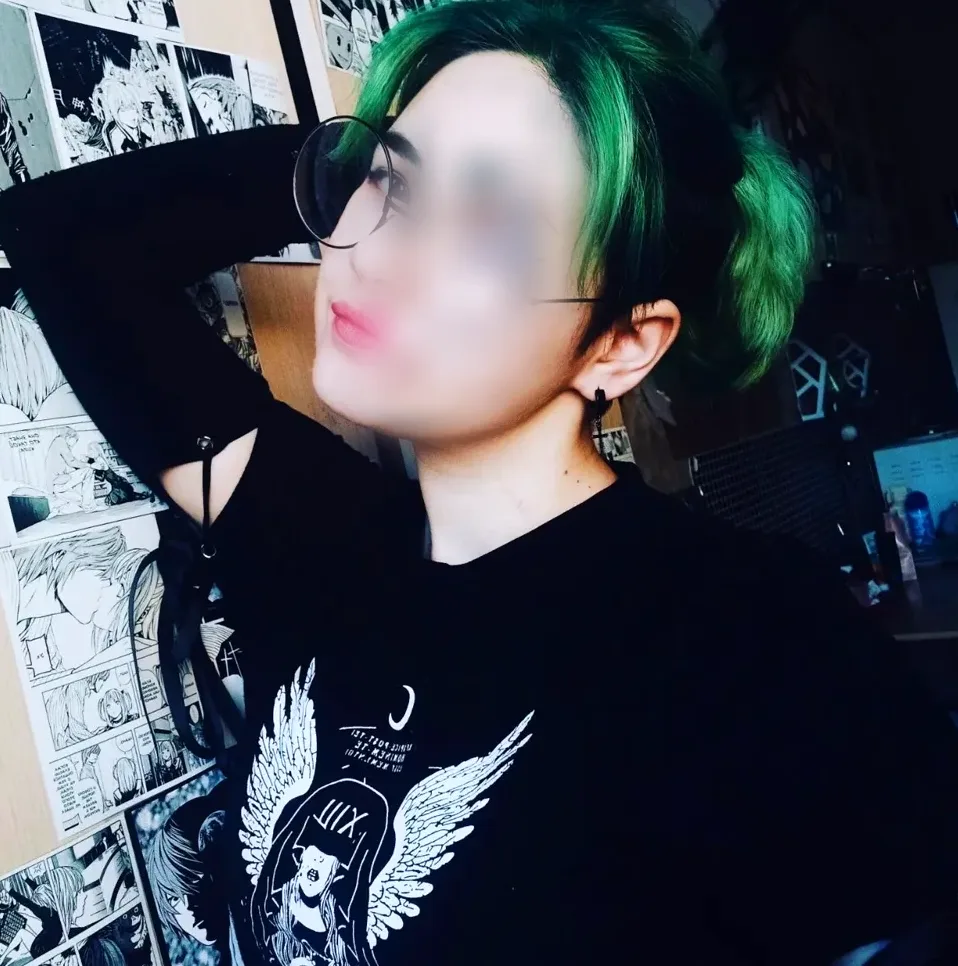 Elisa, 22
