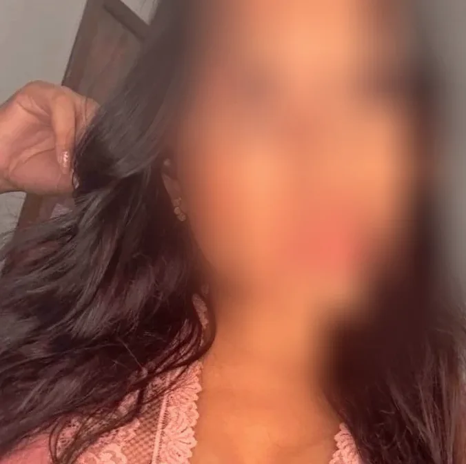 Hannah, 29
