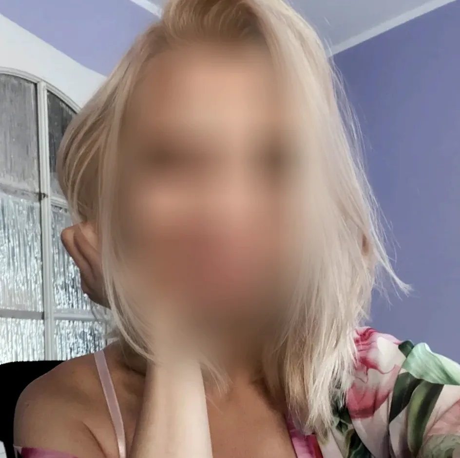 Isabell, 31