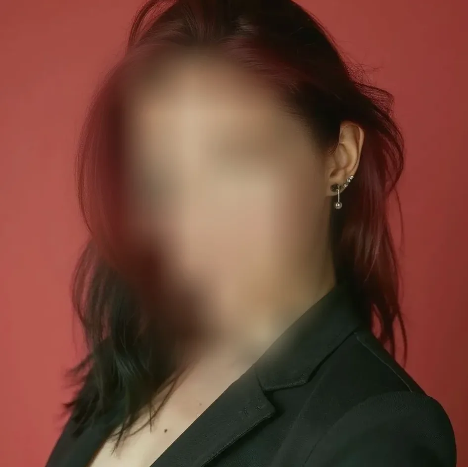 Isabell, 35
