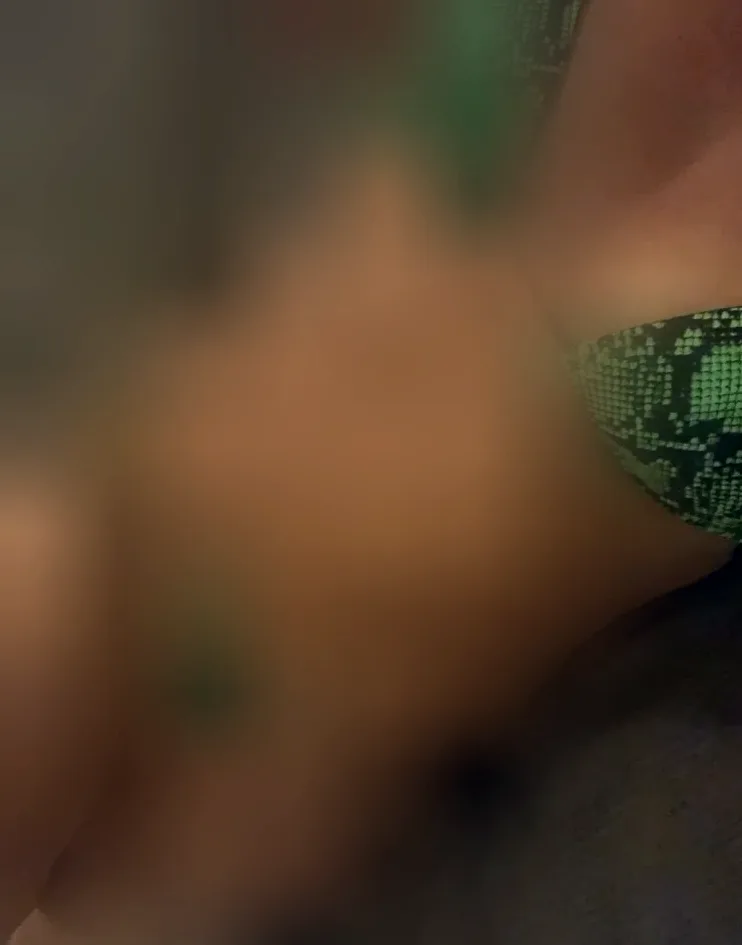 Pauline, 31