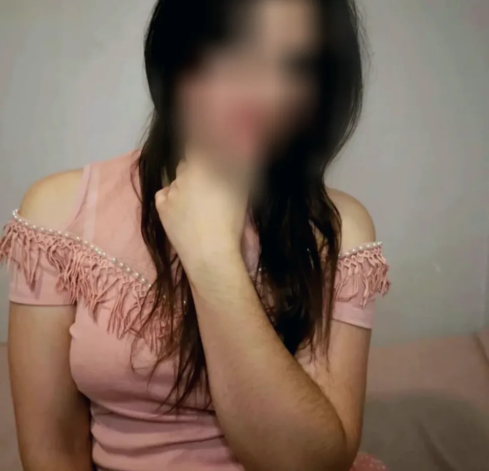 Verena, 32